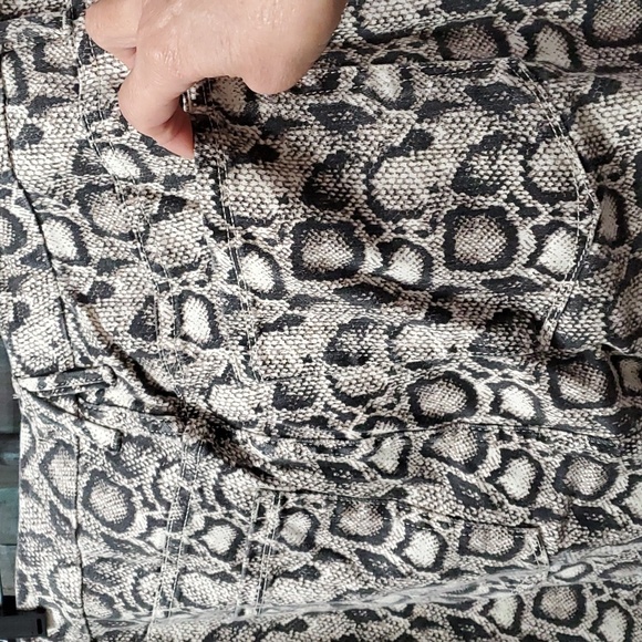 Good American Good Legs Snake Print High Waist Skinny Jeans Size 18 - Picture 5 of 11